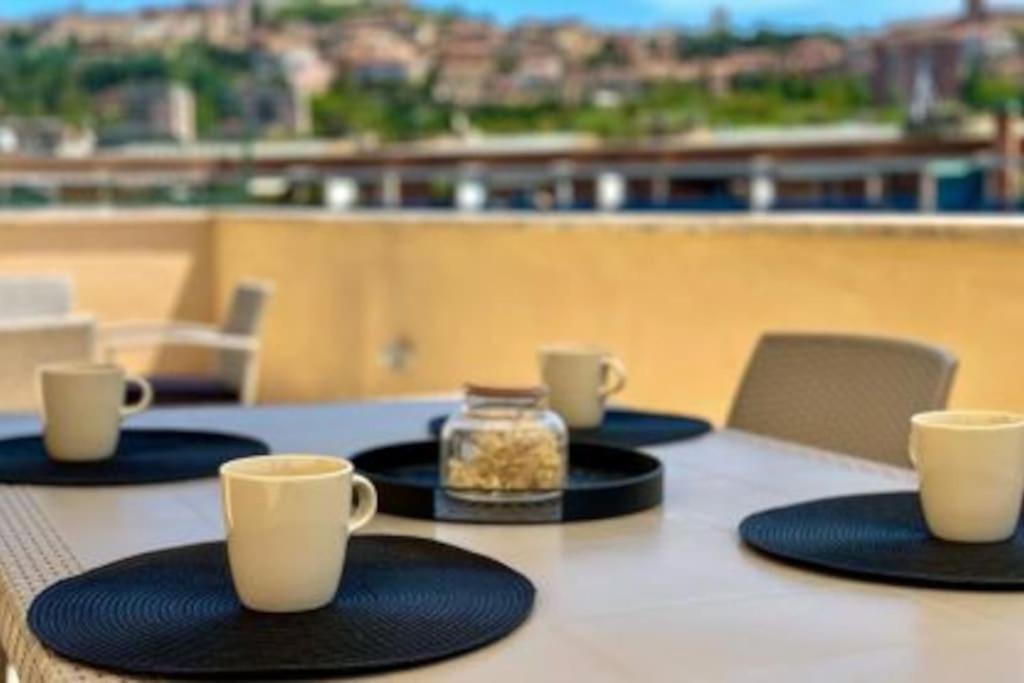 Exclusive Penthouse With 60 M2 Panoramic Terrace Apartment Perugia Exterior foto