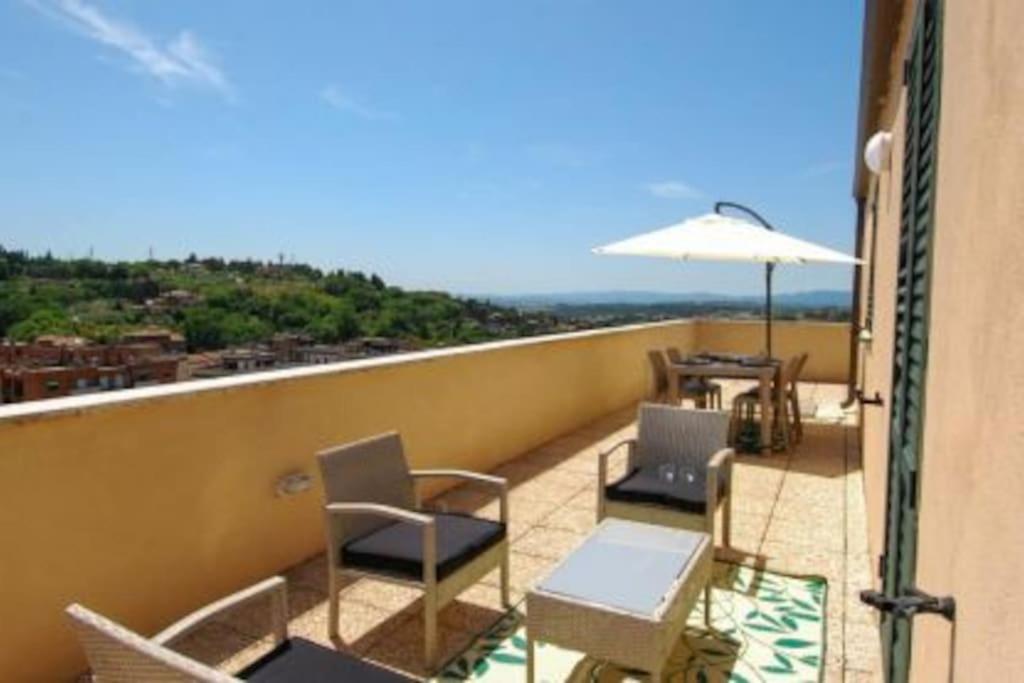 Exclusive Penthouse With 60 M2 Panoramic Terrace Apartment Perugia Exterior foto